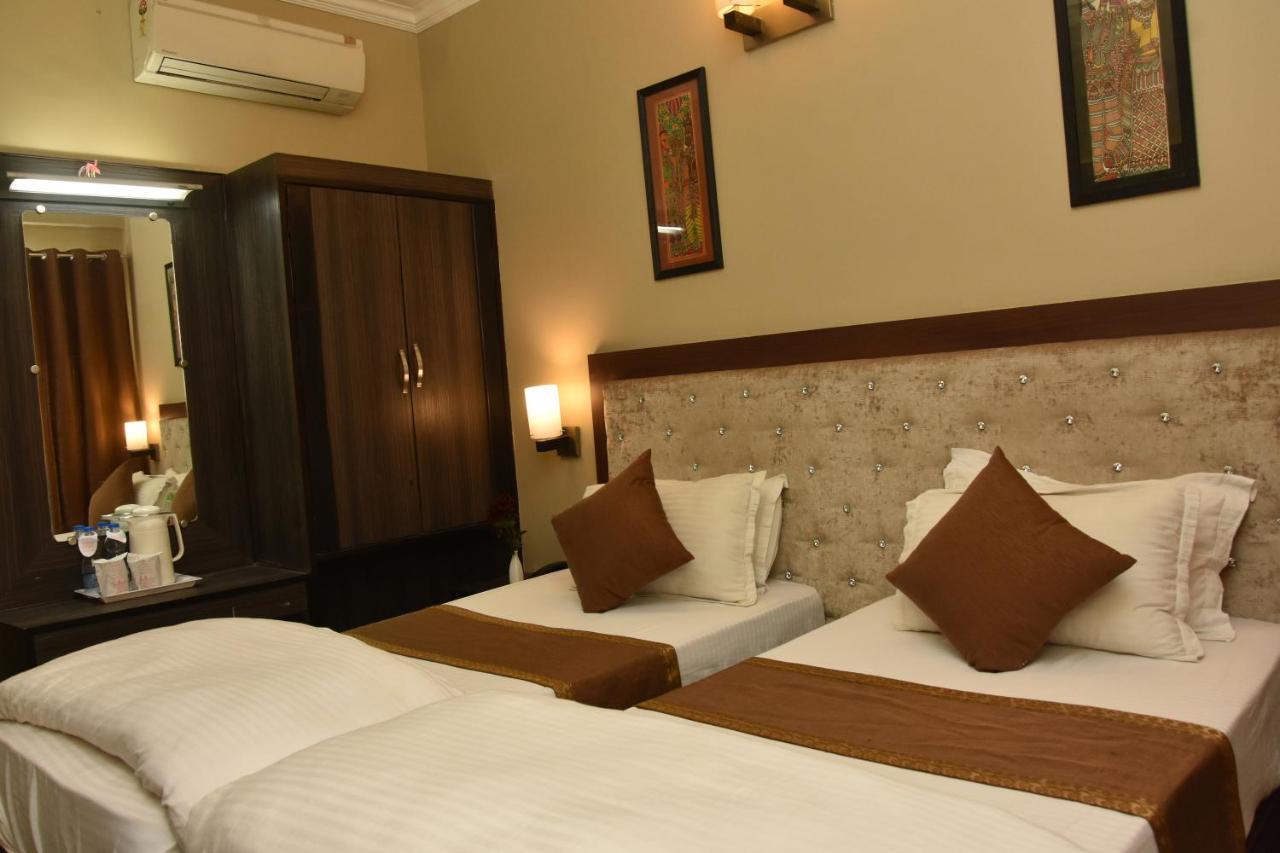 Hotel Vibhav Harsh Varanasi Exteriör bild