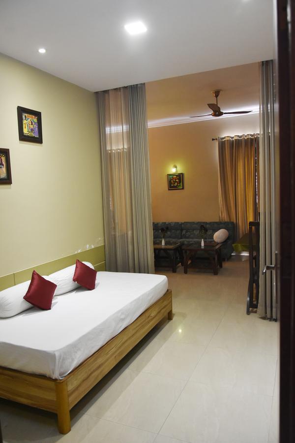 Hotel Vibhav Harsh Varanasi Exteriör bild