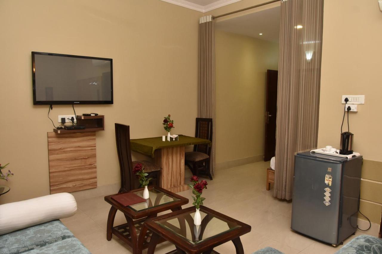 Hotel Vibhav Harsh Varanasi Exteriör bild