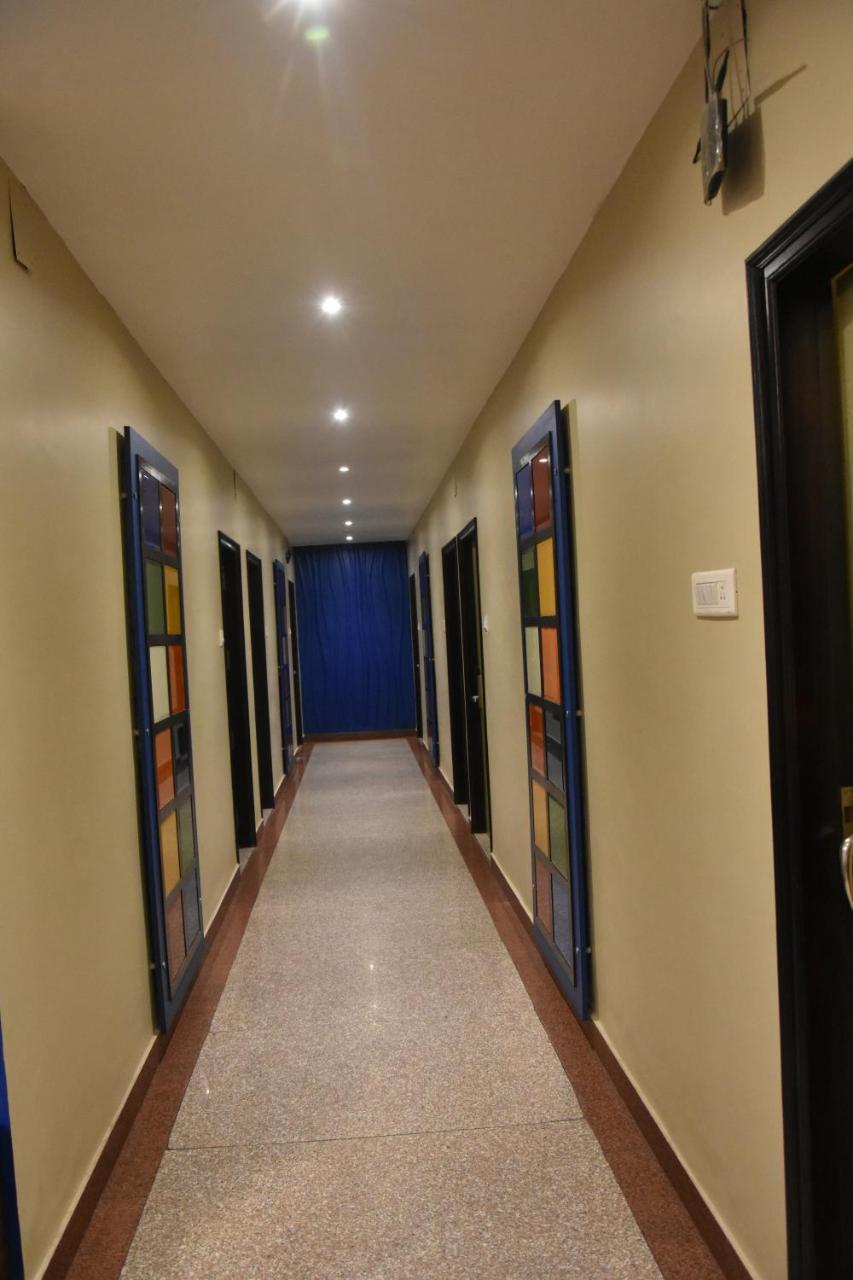 Hotel Vibhav Harsh Varanasi Exteriör bild